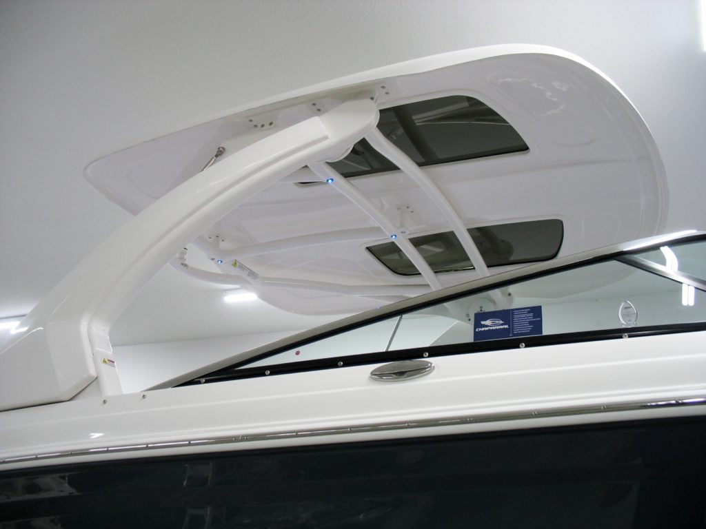 Chaparral 287 SSX Electric Hardtop with Sunroof