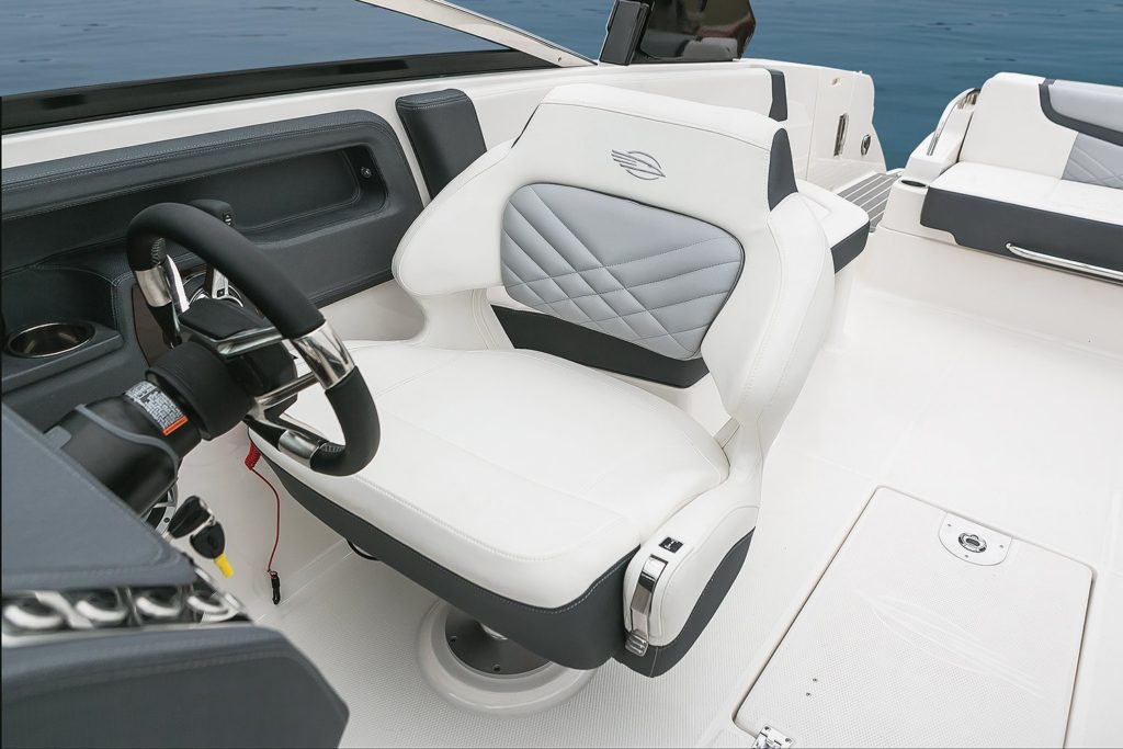 Chaparral 287 SSX Driver's Helm Seat