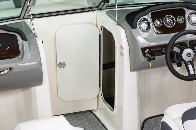 Chaparral 23 H2O Helm Storage Door